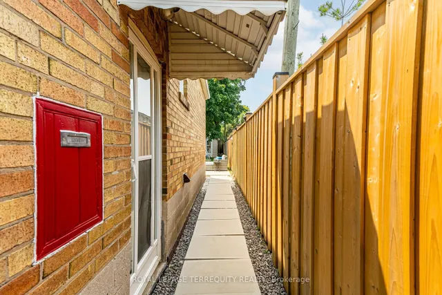房产图片 9 - 33 Mendip Cres