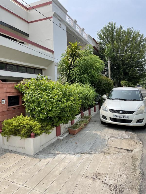 Additional image 3 of Ranjit Avenue, Amritsar