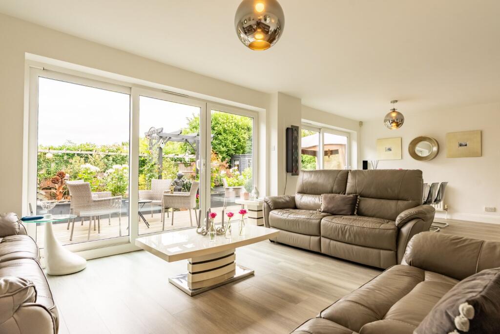 Additional image 6 of Pilgrim Close, Park Street, St. Albans, Hertfordshire, AL2