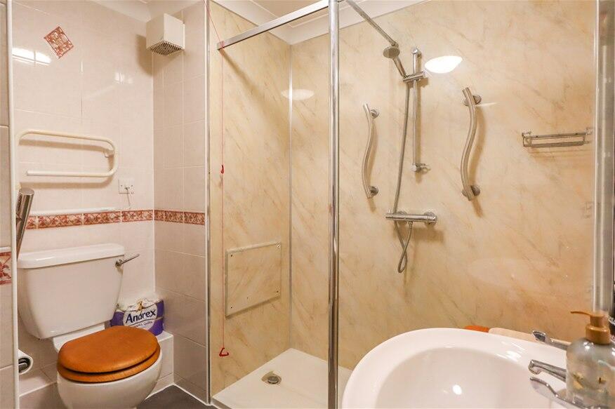 Additional image 5 of Southdown Road, Harpenden, AL5