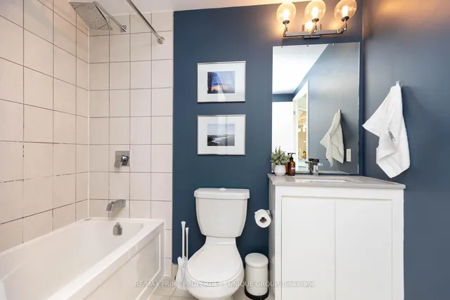 Additional image 35 of 38 Howard Park Ave Unit 618