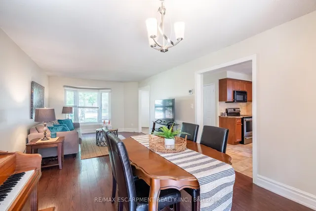 房产图片 11 - 布鲁姆斯伯里街12号