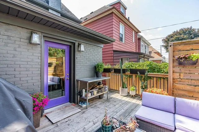 Additional image 34 of 127 Sherman Ave