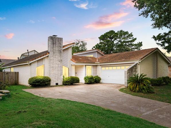 6115 Downwood Forest Dr, Houston, TX 77088
