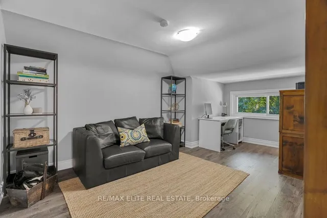 Additional image 23 of 85 Balsam Ave