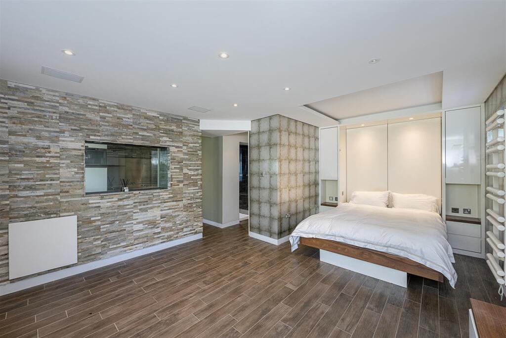 Additional image 10 of Cravells Road, Harpenden