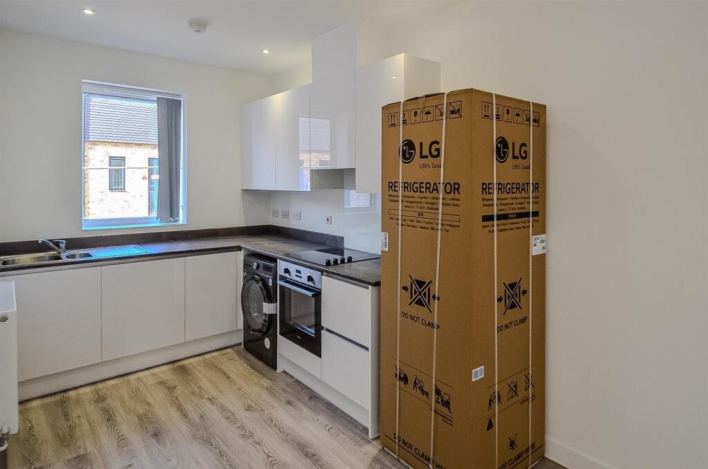 Additional image 9 of AVAILABLE by mid-MAY 2025!Three Bedroom House in Parkes Avenue, B12 9AW