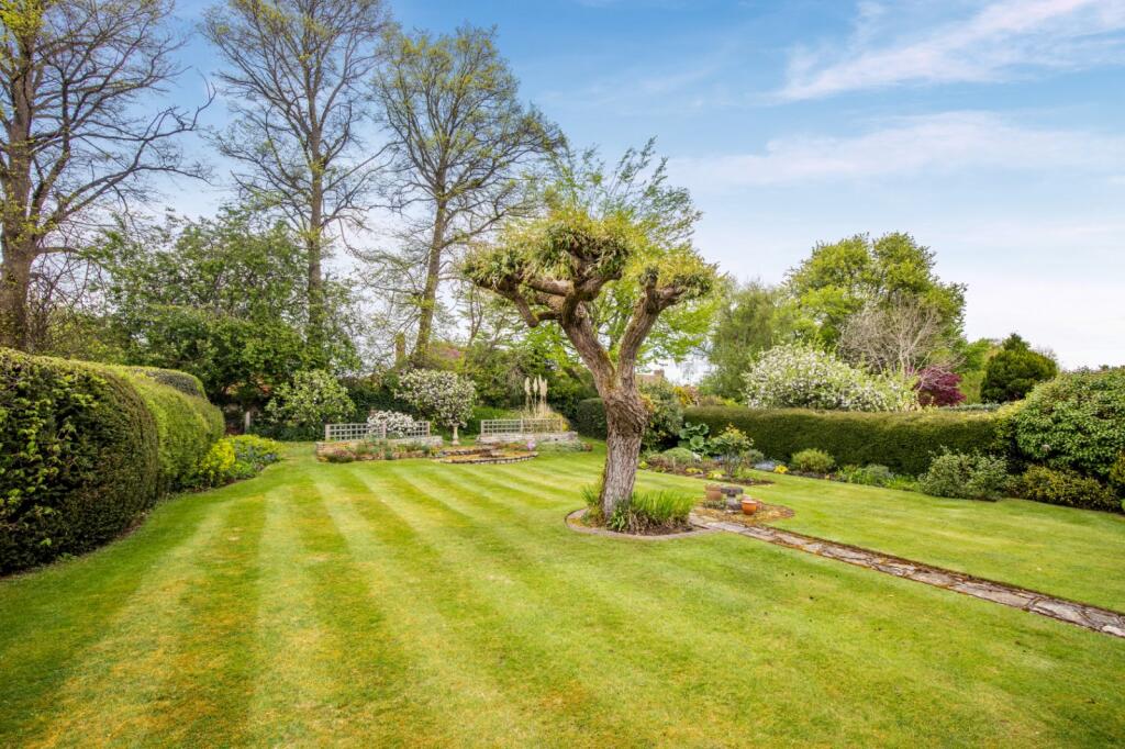 Additional image 13 of Carisbrooke Road, Harpenden, Hertfordshire