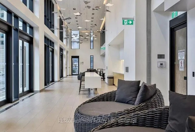 Additional image 27 of 1 Yorkville Ave Unit 2405