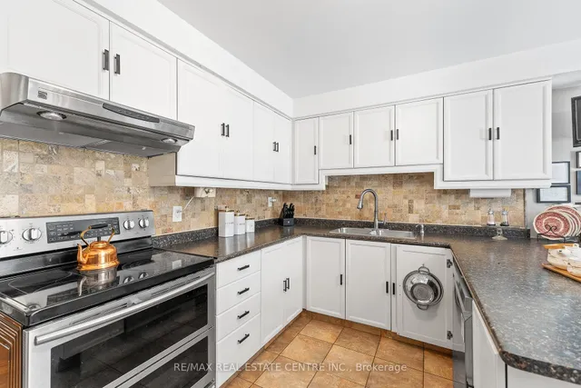 Additional image 19 of 30 Regentview Dr