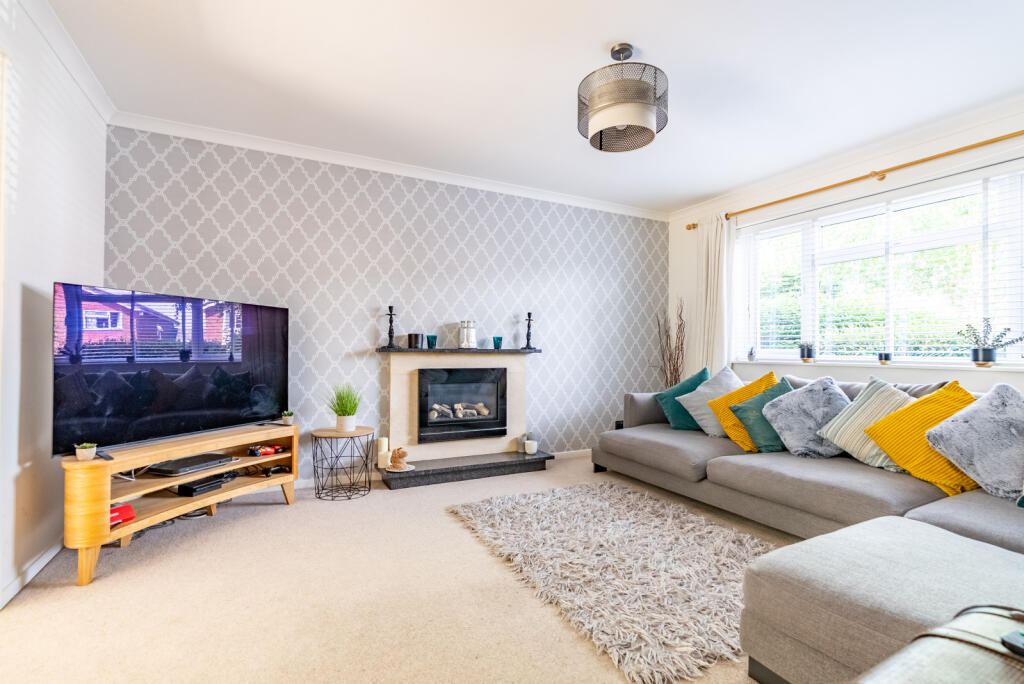 Additional image 2 of Aldwickbury Crescent, Harpenden, Hertfordshire, AL5