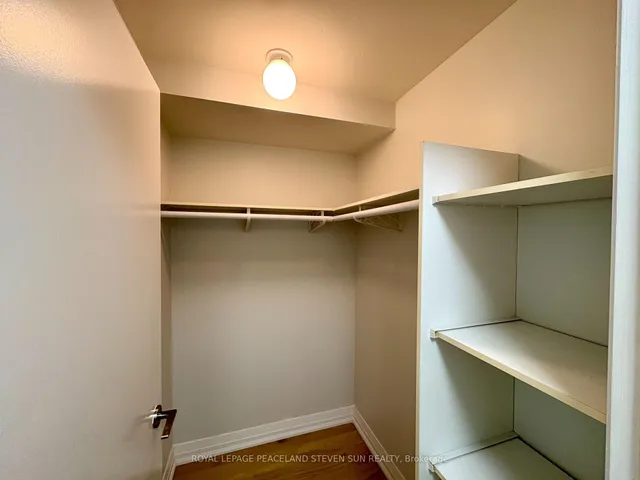 Additional image 15 of 25 Carlton St Unit 326