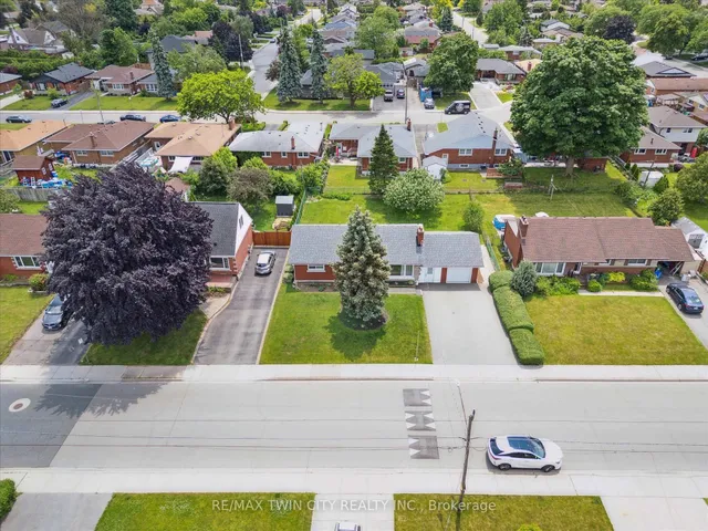 Additional image 3 of 13 Meadowvale Ave