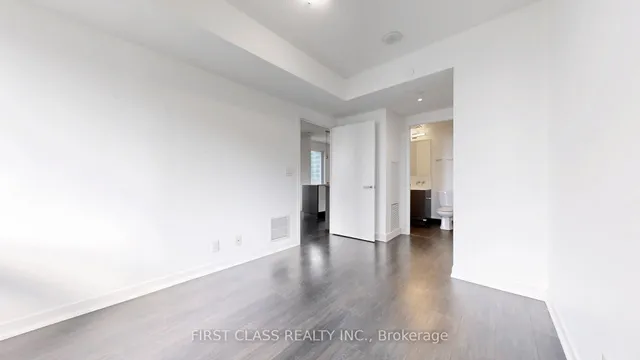 Additional image 16 of 100 Harbour St Unit 1210