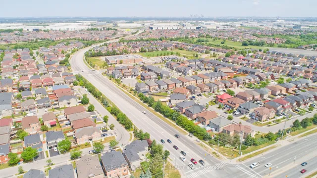 Additional image 49 of 74 EASTVIEW Gate