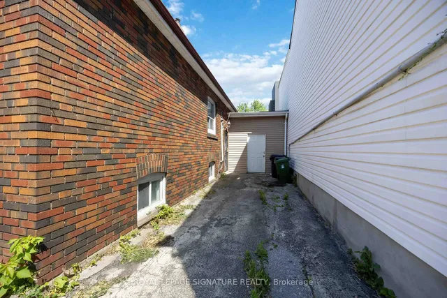 Additional image 37 of 42 Carr St