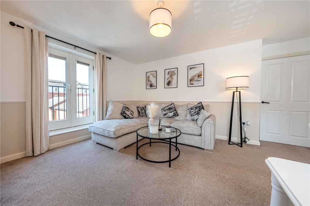 Additional image 5 of Horseshoe Crescent, Birmingham, West Midlands, B43