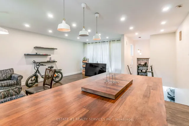 Additional image 16 of 9 Dowling Cres