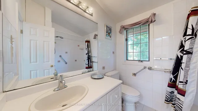 Additional image 25 of 21 Banbury Rd