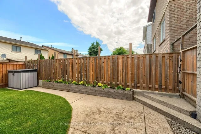 Additional image 35 of 3 Lyton Cres