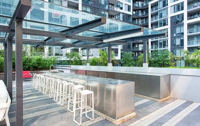 Additional image 12 of 27 Bathurst St Unit 617