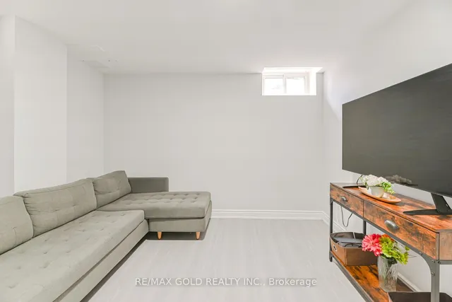 Additional image 48 of 26 Larchwood Pl