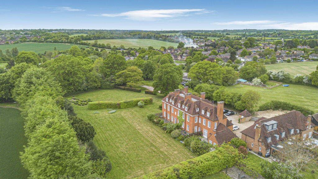 Additional image 24 of Fairshot Court, Woodcock Hill, Sandridge, St. Albans, Hertfordshire