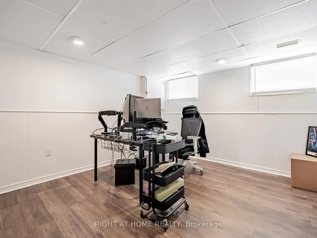 Additional image 20 of 194 Cline Ave