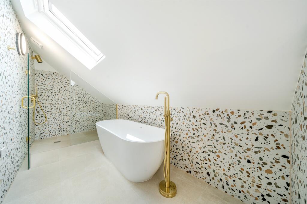 Additional image 9 of Mount Pleasant Lane, Bricket Wood, St. Albans