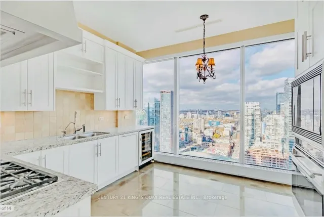 Additional image 14 of 183 Wellington St Unit 3402