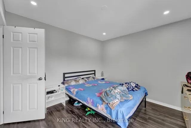 房产图片 25 - 24 Vogue Cres