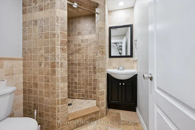 Additional image 29 of 44 Autumn Glen Circ