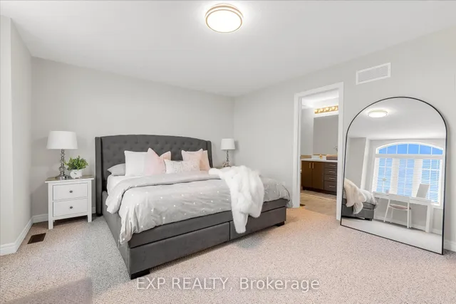 Additional image 21 of 45 Sauvignon Cres