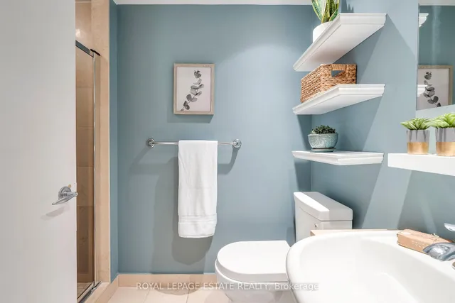 Additional image 17 of 218 Queens Quay Unit 402
