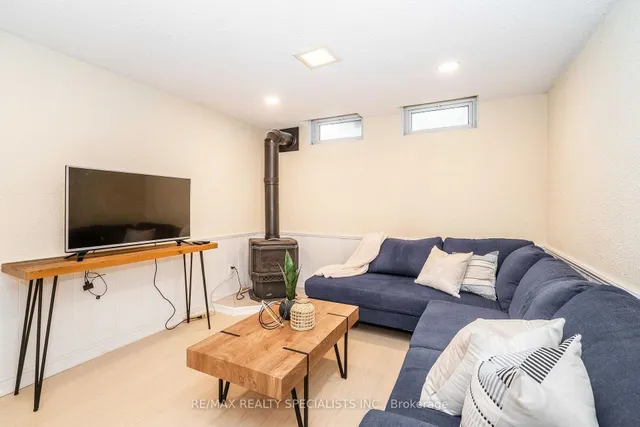 Additional image 27 of 341 Wilson Dr Unit 9