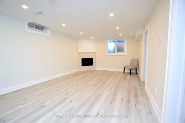 房产图片 34 - 514 Petawawa Cres