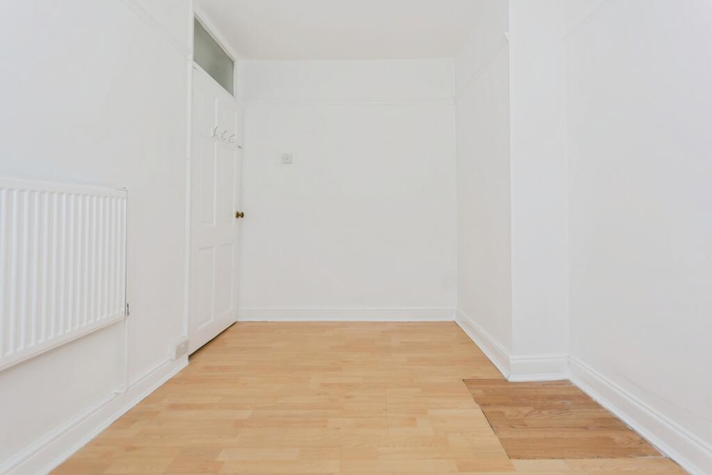 Additional image 13 of Yarnfield Road, Tyseley, Birmingham, West Midlands, B11