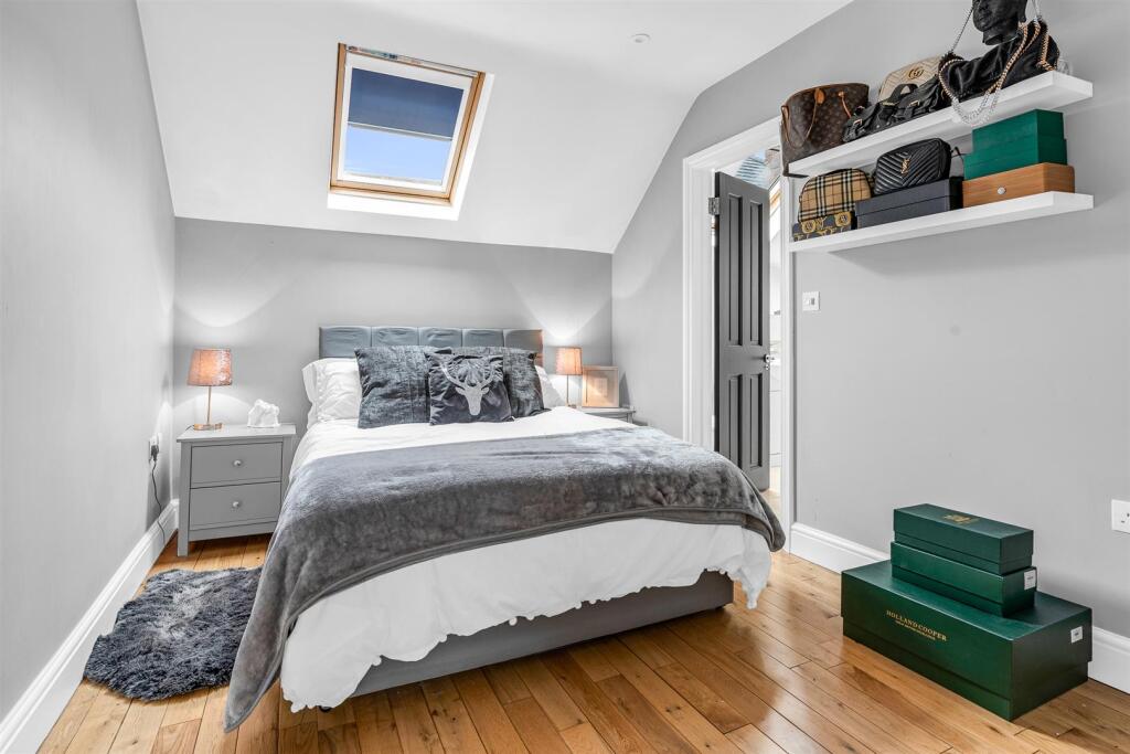 Additional image 22 of Canonsfield Road, Welwyn