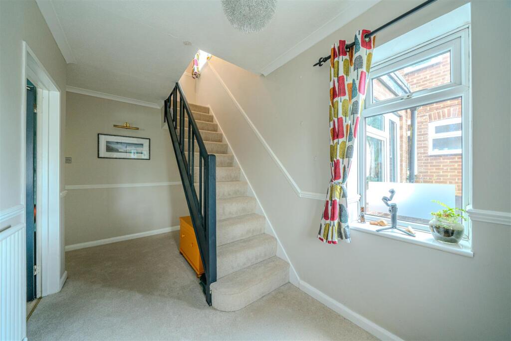 Additional image 19 of Langley Crescent, St. Albans