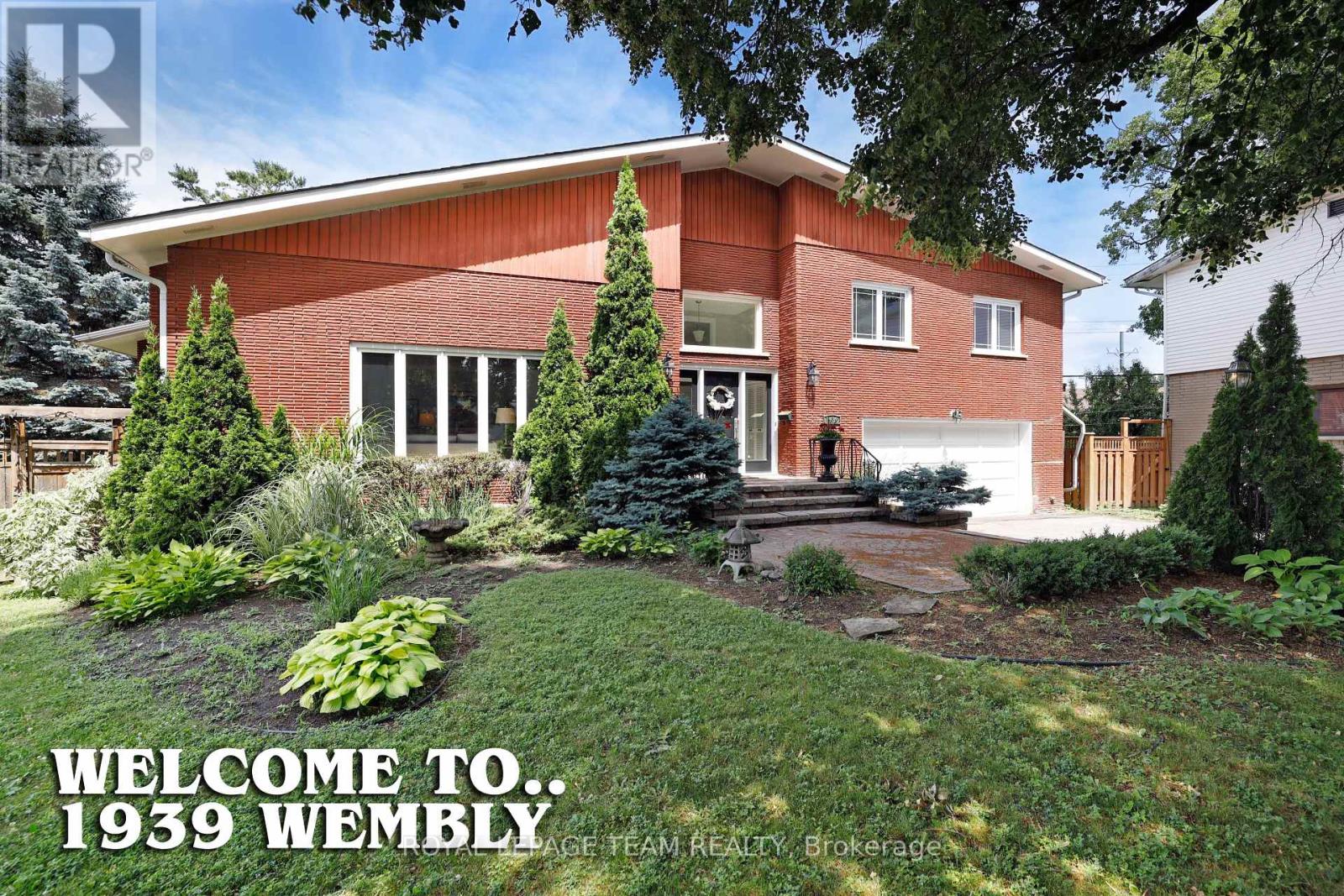1939 WEMBLEY AVENUE|Ottawa, Ontario K2A1A8