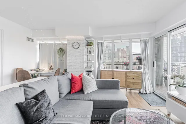 Additional image 14 of 255 Richmond St Unit 1205