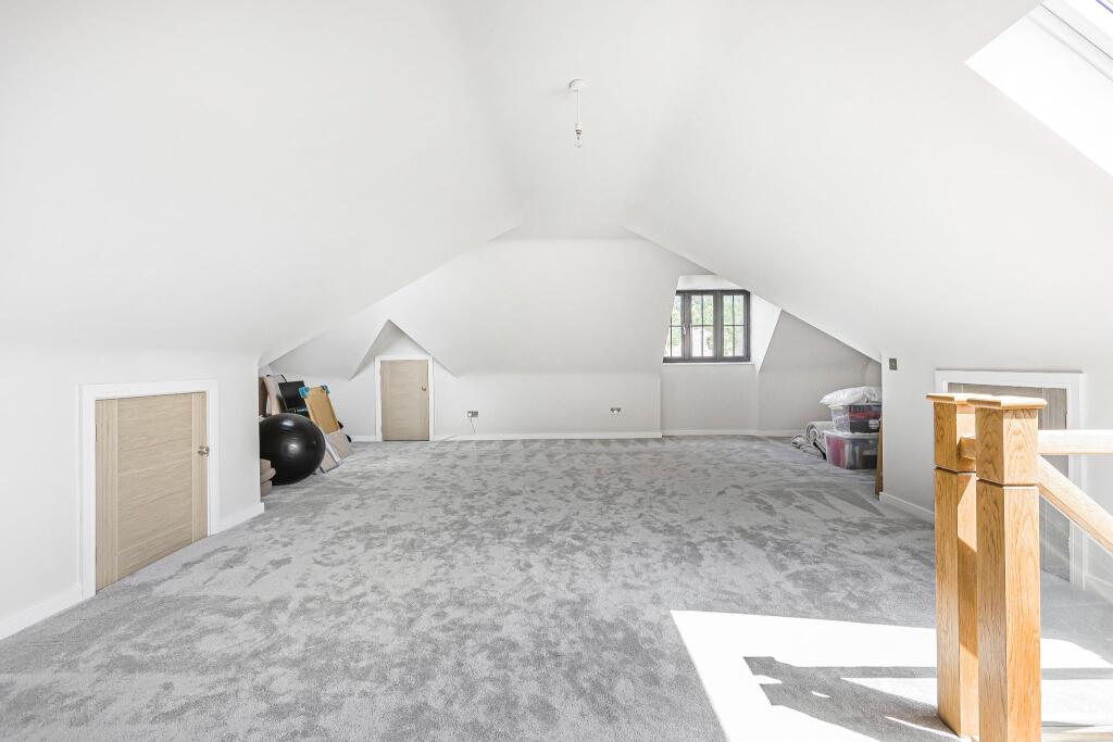 Additional image 24 of Pine Grove, Brookmans Park, AL9