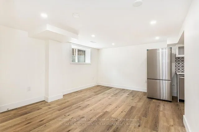 Additional image 25 of 178 Cloverdale Ave