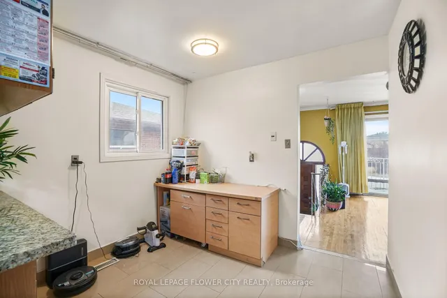 房产图片 13 - 167 SHOREHAM Dr