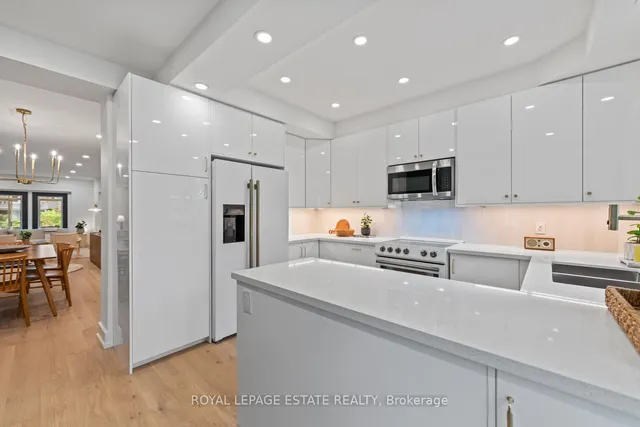 Additional image 21 of 160 Silver Birch Ave