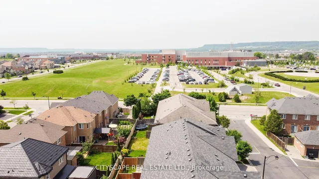 房产图片 36 - 651 Farmstead Dr 单元57