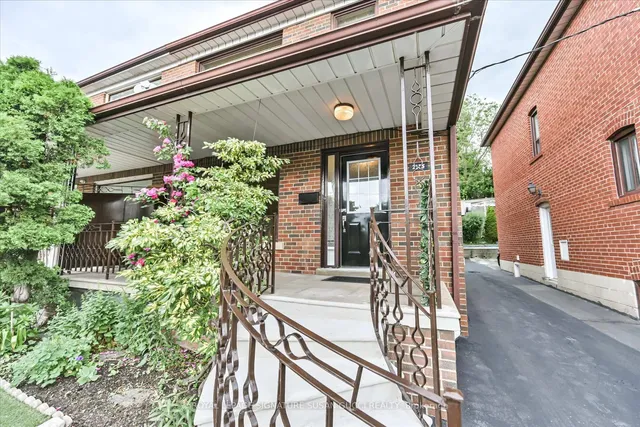 Additional image 3 of 2175 Dufferin St