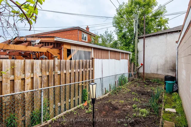 Additional image 37 of 683 Old Weston Rd