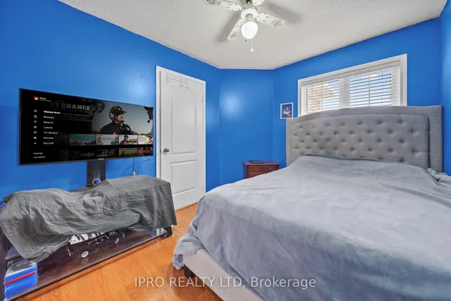 Additional image 26 of 14 Saddleback Sq