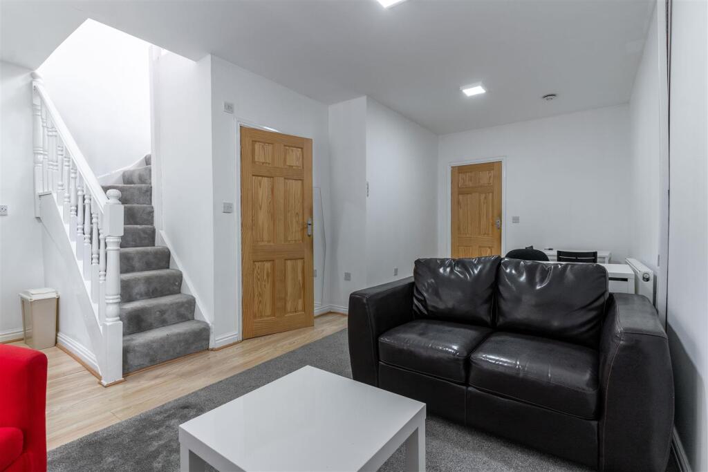 Additional image 5 of Oak Tree Lane, Birmingham, West Midlands, B29